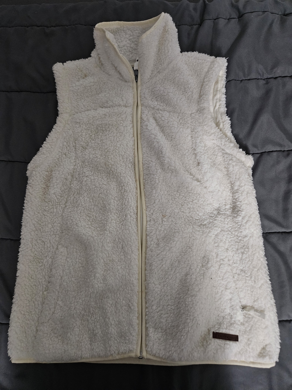 Women’s Cream Sherpa Zip-Front Vest